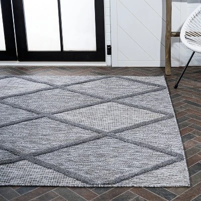 Salines Diamond Trellis Indoor/Outdoor Area Rug - JONATHAN Y 4 Salines Diamond Trellis Indoor/Outdoor Area Rug - JONATHAN Y - Image 4