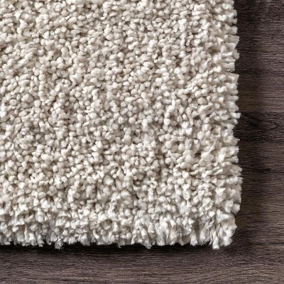 NuLOOM Clare Solid Shag Area Rug 2 NuLOOM Clare Solid Shag Area Rug - Image 2