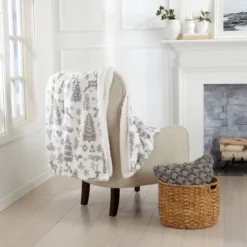 Great Bay Home Velvet Plush Fleece Reversible Warm And Cozy Holiday Throw -Home Decoration Sale GUEST ce315487 7a92 4f1c b4e0 9c38bfc97b6e