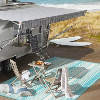 Haynes Modern Double Stripe Indoor/Outdoor Area Rug - JONATHAN Y 8 Haynes Modern Double Stripe Indoor/Outdoor Area Rug - JONATHAN Y - Image 8